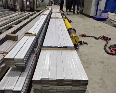 Stainless steel flat bar