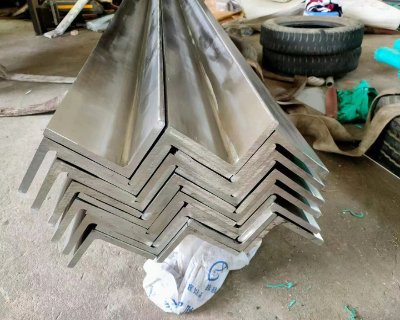 Stainless steel angle bar